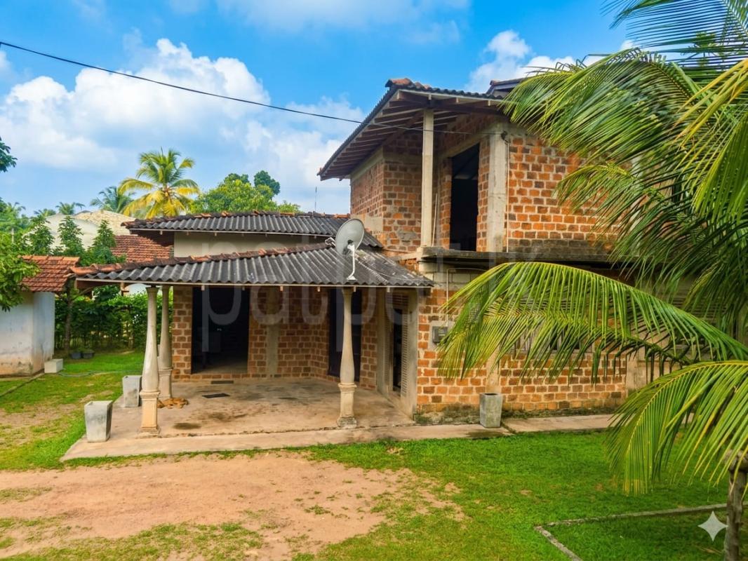 House for Sale in Galle ads-image-1