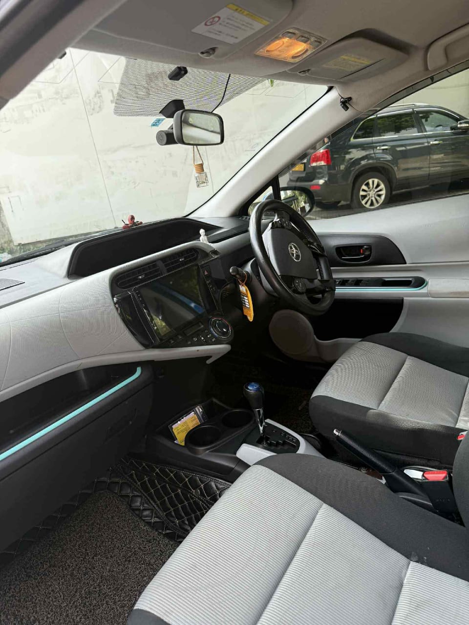 Toyota Aqua 2013 - Used Car sale in Sri Lanka - patpat.lk