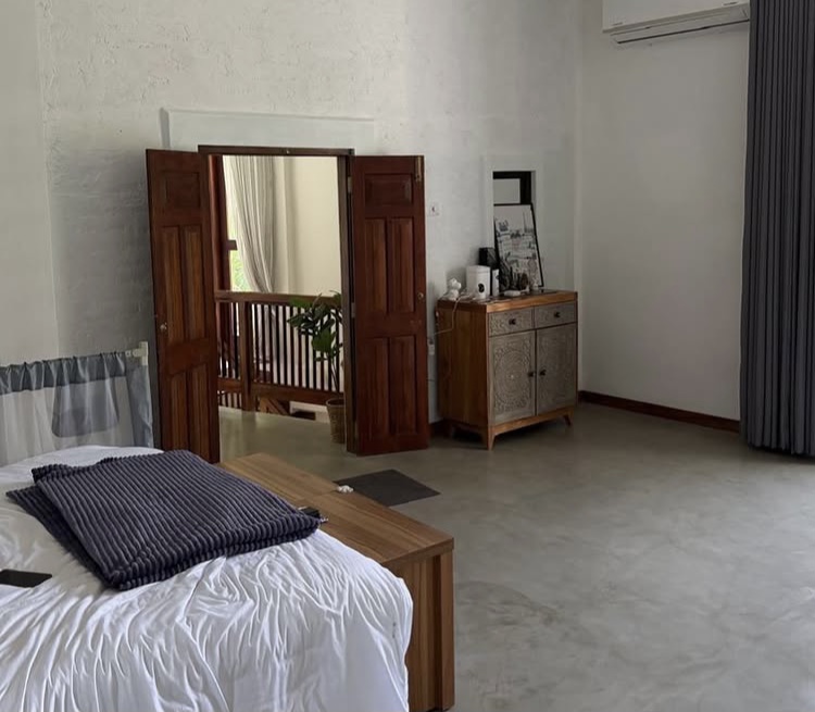 House for Sale in Talawatugoda