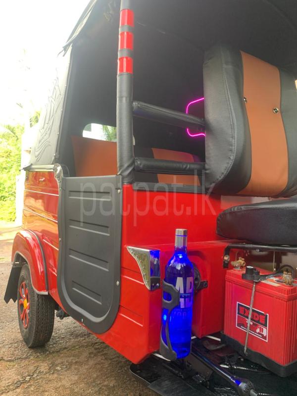 Bajaj Three Wheel 2010 - பயன்படுத்தப்பட்டது முச்சக்கர வண்டி sale in Sri Lanka - patpat.lk