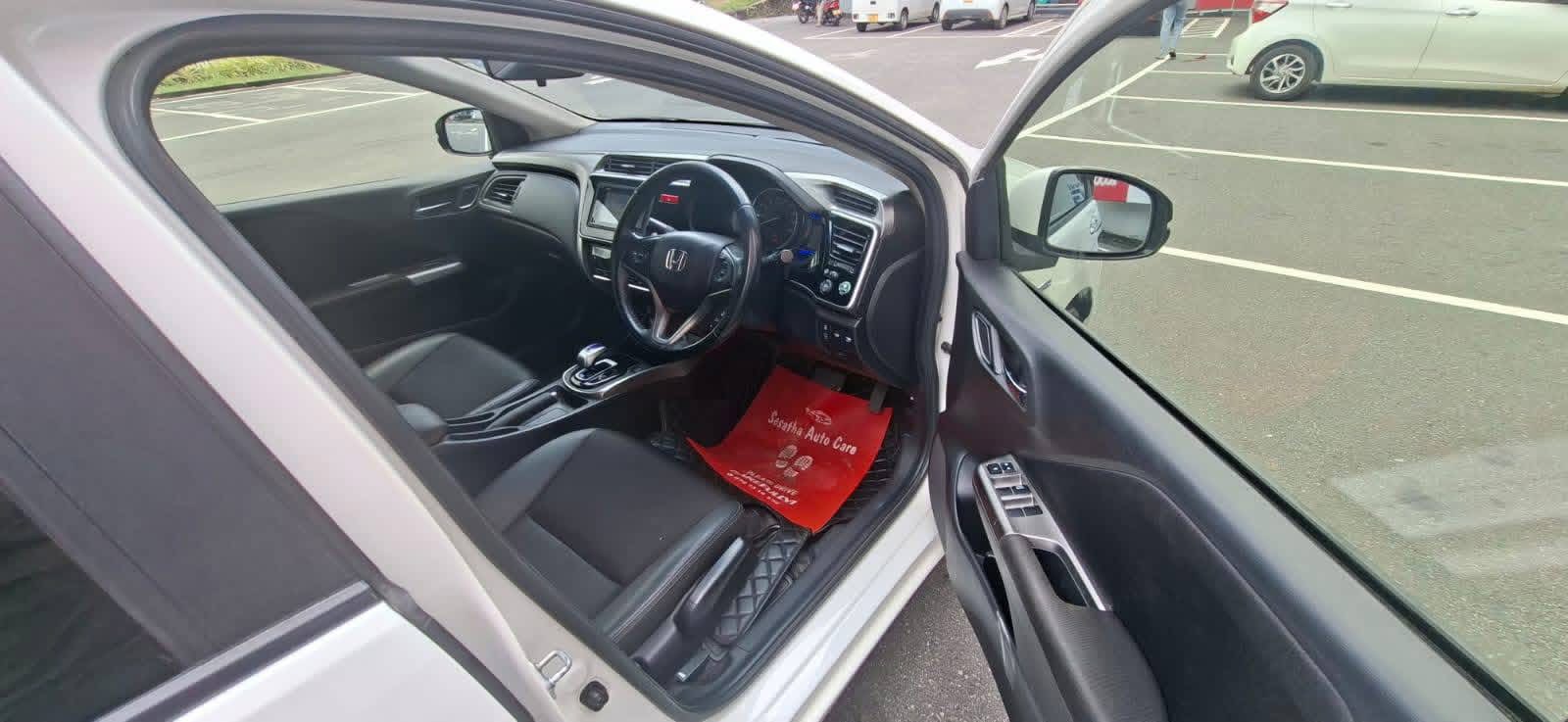 Honda Grace 2017 - Used Car sale in Sri Lanka - patpat.lk