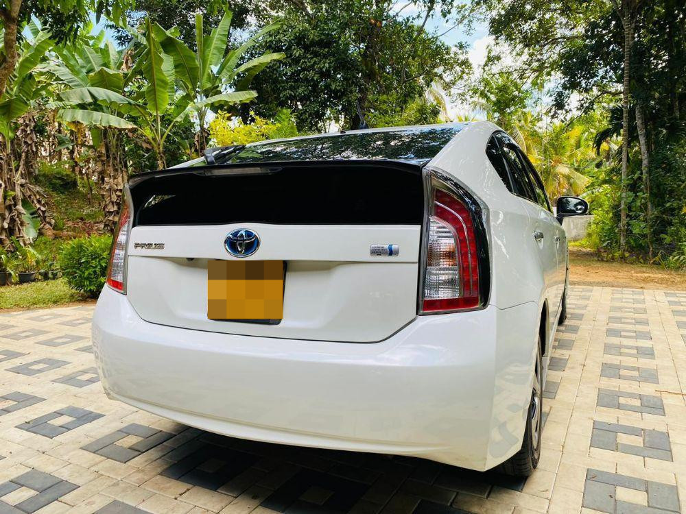 Toyota Prius 2013 - Used Car sale in Sri Lanka - patpat.lk