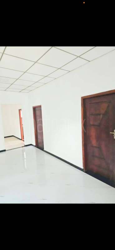 House for Sale in Bandaragama ads-image-1