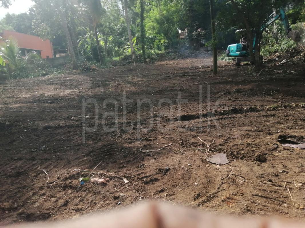 Residential Land for Sale in Kadawatha ads-image-1