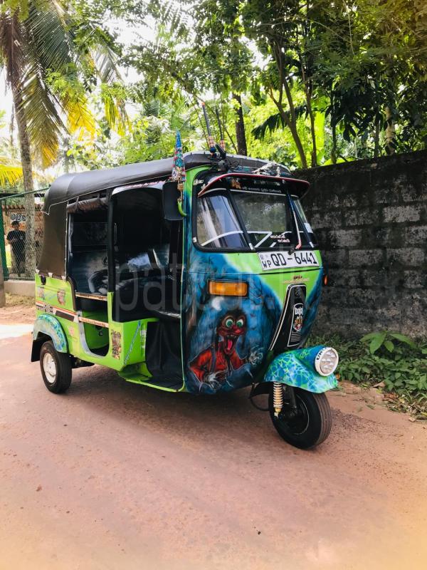 Bajaj 2 stroke 2006 - Used Three wheeler sale in Sri Lanka - patpat.lk