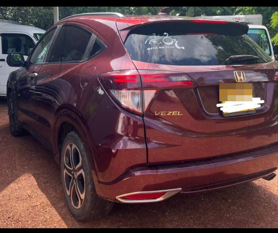 Honda Vezel 2014 - பயன்படுத்தப்பட்டது SUV sale in Sri Lanka - patpat.lk