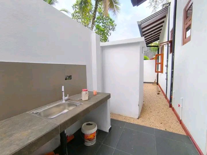 House for Sale in Athurugiriya
