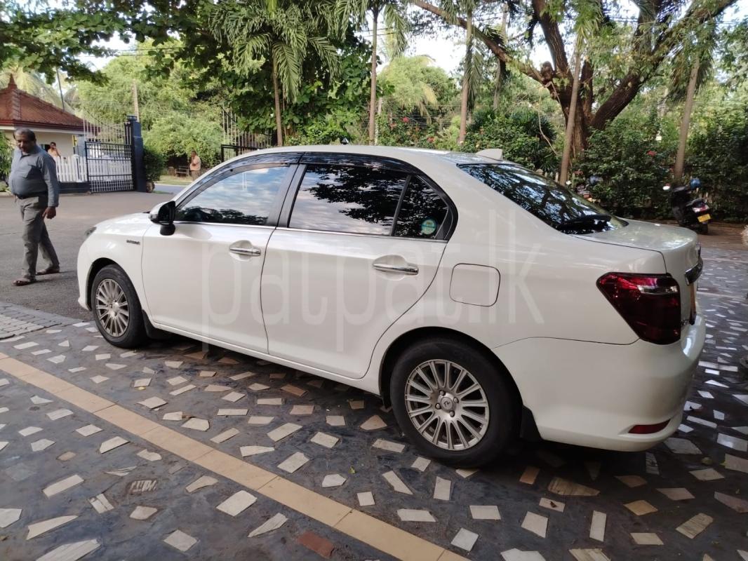 Toyota Corolla 2015 - பயன்படுத்தப்பட்டது கார் sale in Sri Lanka - patpat.lk