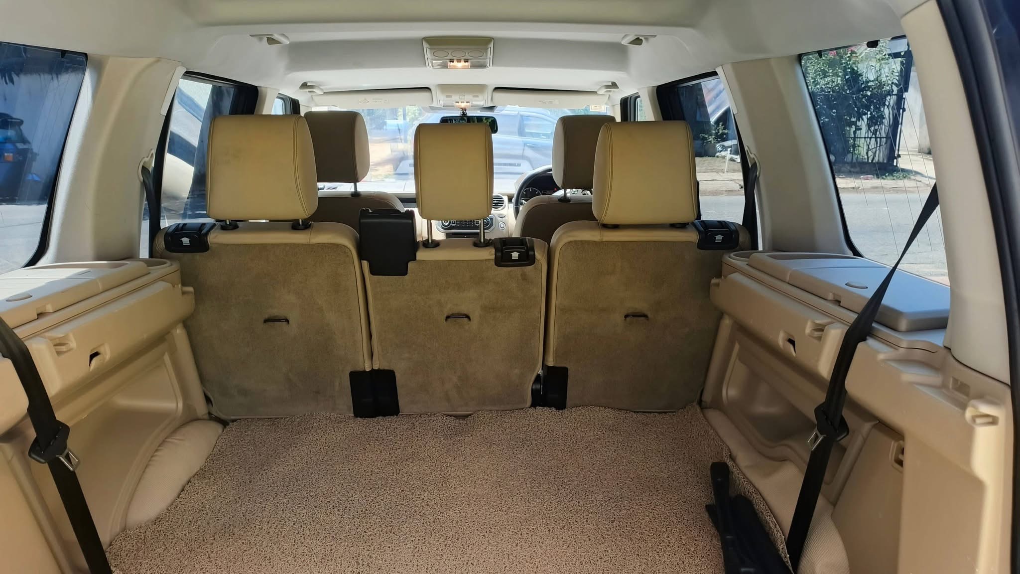 Land Rover Discovery 2015 - Used SUV sale in Sri Lanka - patpat.lk