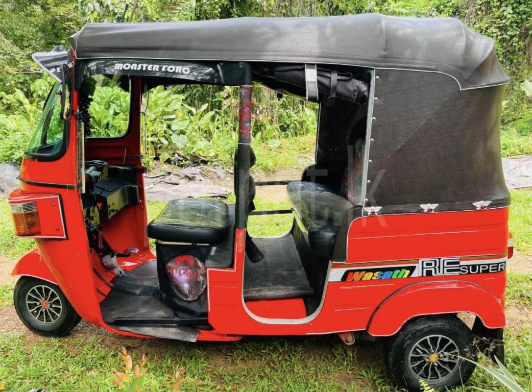 Bajaj 4 stroke 2012 - Used Three wheeler sale in Sri Lanka - patpat.lk