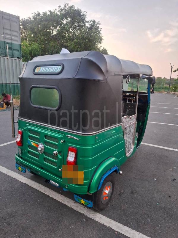 Bajaj Three Wheel 2015 - Used Three wheeler sale in Sri Lanka - patpat.lk