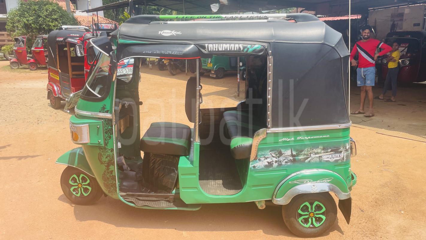 Bajaj Three Wheel 2010 - භාවිතා කරන ලද ත්‍රිරෝද රථය sale in Sri Lanka - patpat.lk