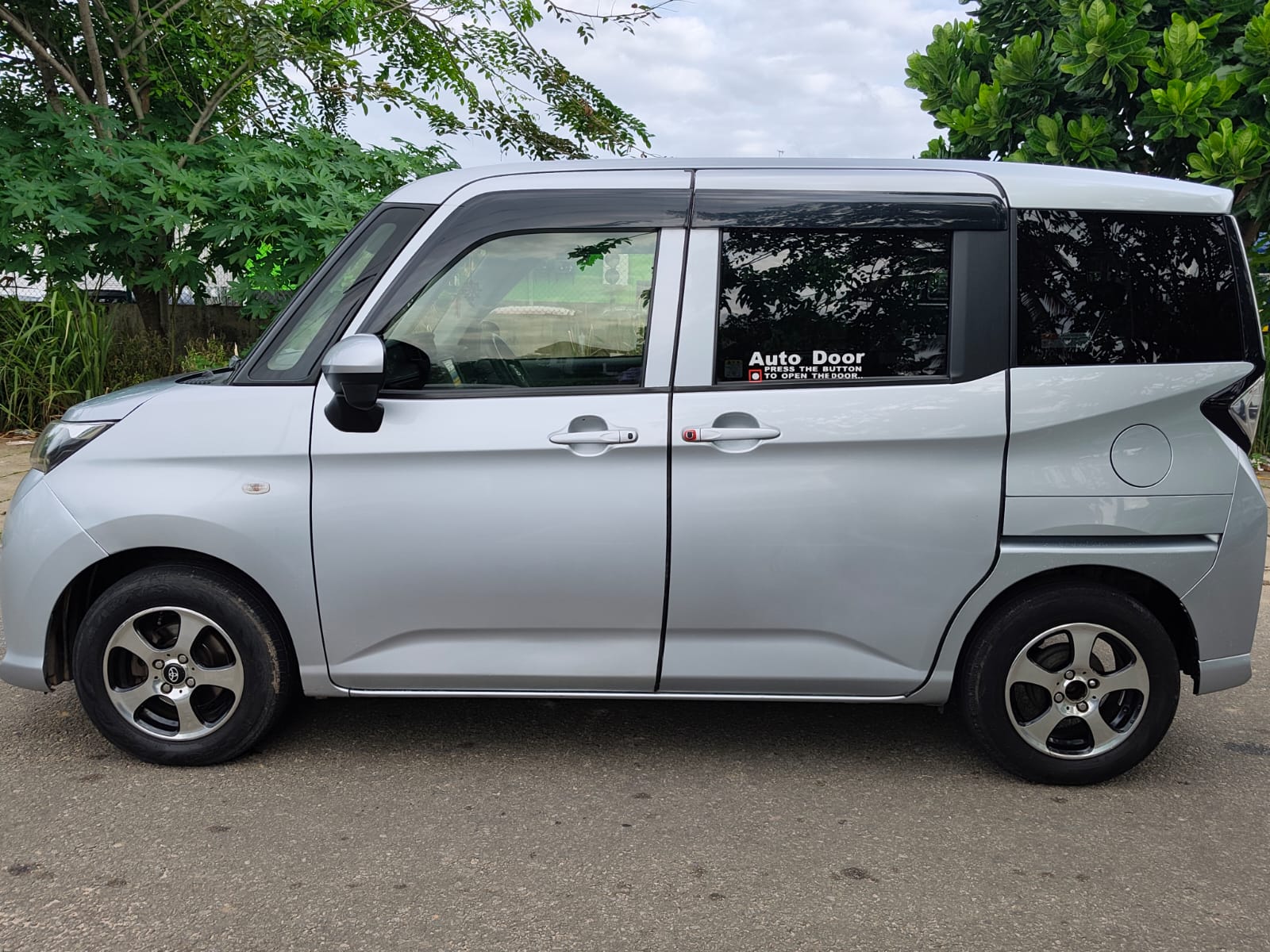 Toyota Tank 2017 - பயன்படுத்தப்பட்டது கார் sale in Sri Lanka - patpat.lk
