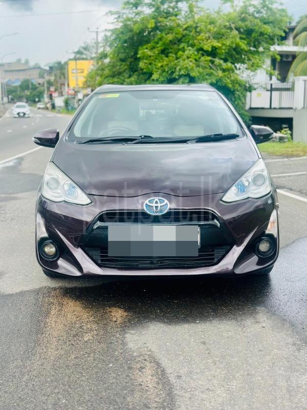 Toyota Aqua 2015 - භාවිතා කරන ලද කාර් sale in Sri Lanka - patpat.lk