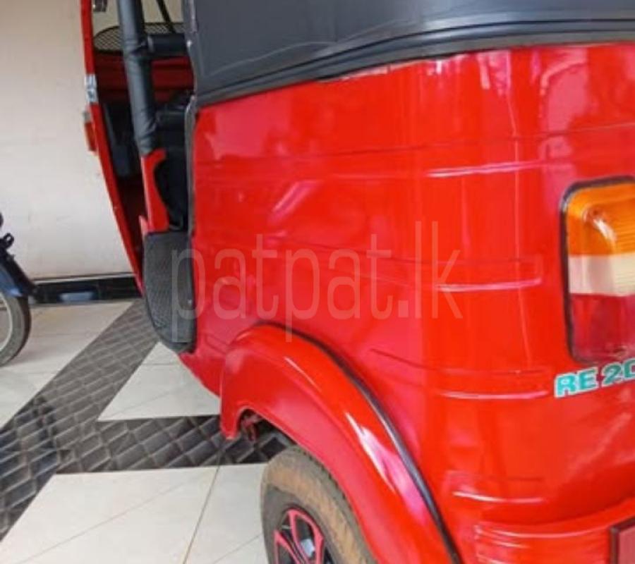 Bajaj Three Wheel 2012 - பயன்படுத்தப்பட்டது முச்சக்கர வண்டி sale in Sri Lanka - patpat.lk