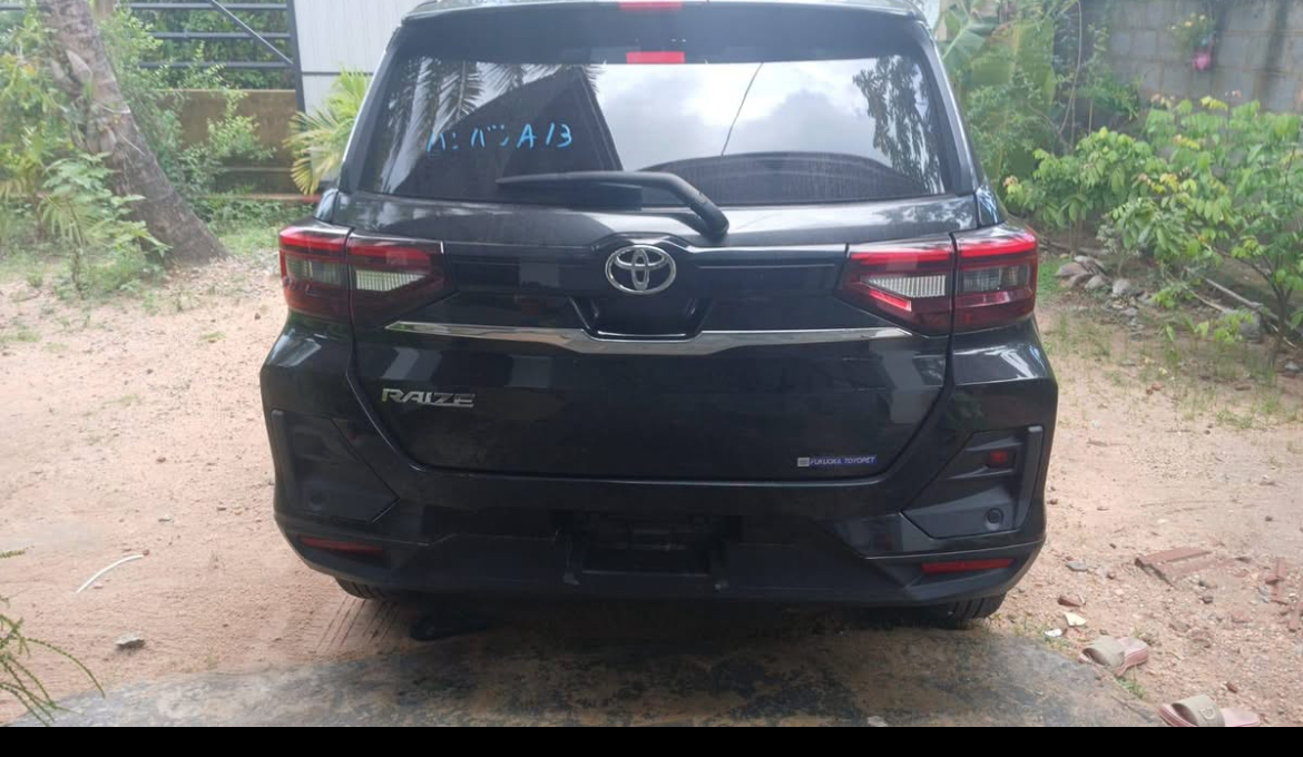 Toyota Raize 2023 - பயன்படுத்தப்பட்டது SUV sale in Sri Lanka - patpat.lk
