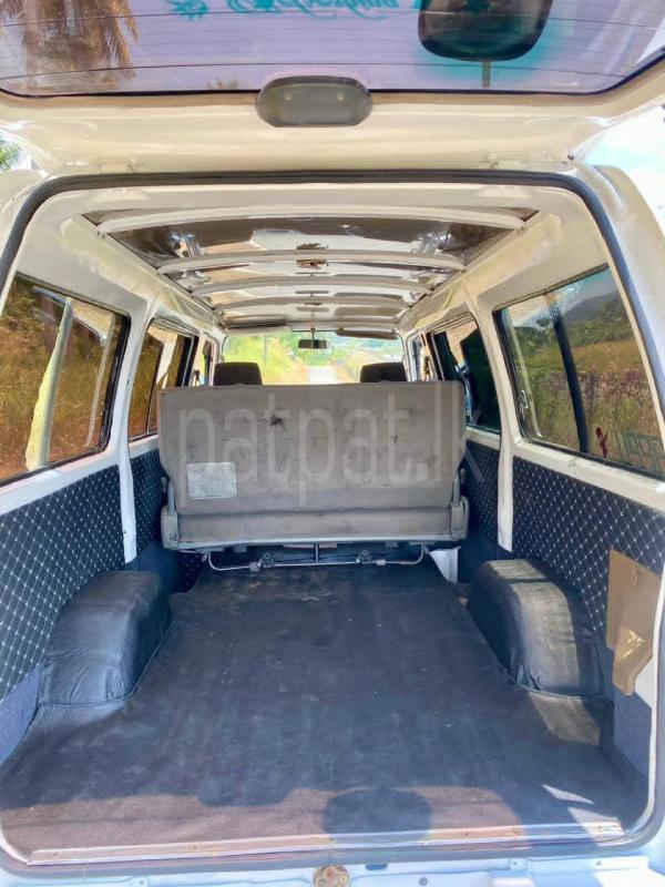 Nissan Caravan 1993 - பயன்படுத்தப்பட்டது வேன் sale in Sri Lanka - patpat.lk