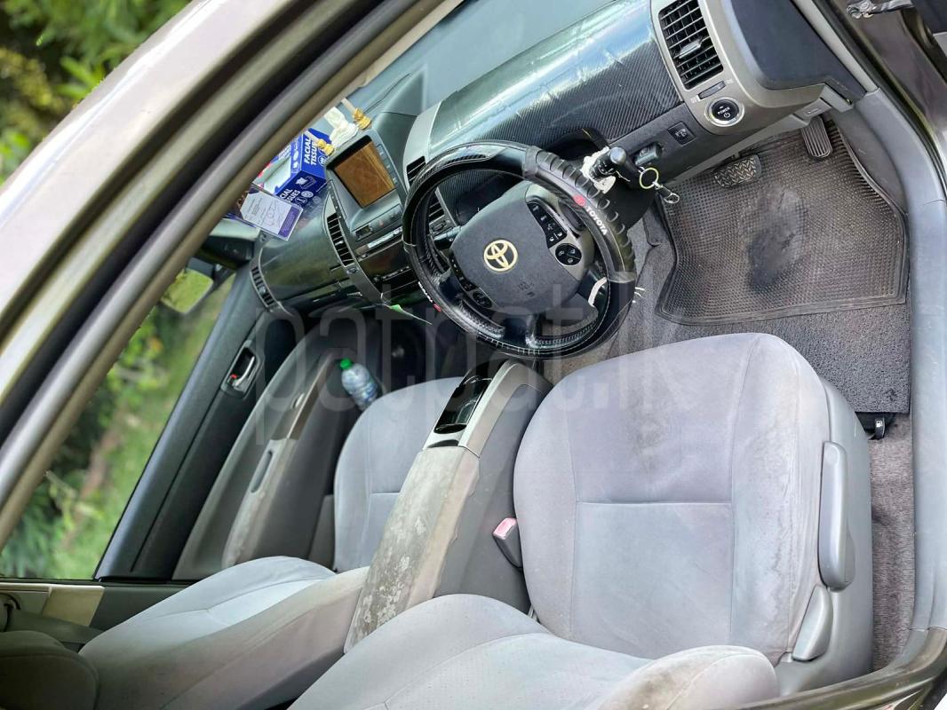 Toyota Prius 2007 - பயன்படுத்தப்பட்டது கார் sale in Sri Lanka - patpat.lk