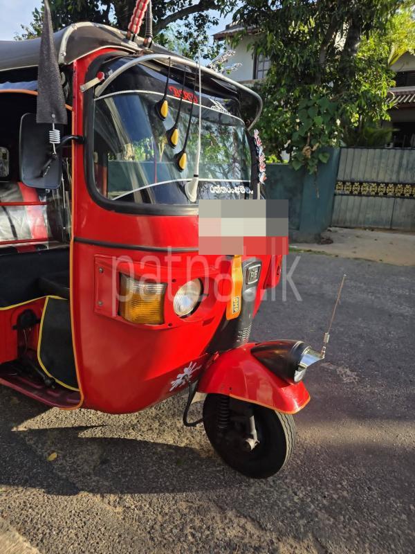 Bajaj Three Wheel 2011 - பயன்படுத்தப்பட்டது முச்சக்கர வண்டி sale in Sri Lanka - patpat.lk