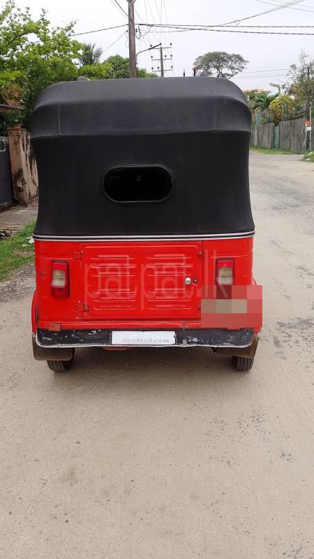Bajaj Three Wheel 2003 - பயன்படுத்தப்பட்டது முச்சக்கர வண்டி sale in Sri Lanka - patpat.lk