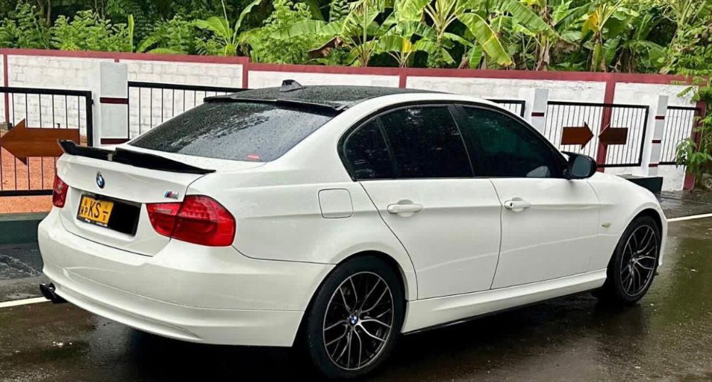 BMW M Series 2011 - Used Car sale in Sri Lanka - patpat.lk