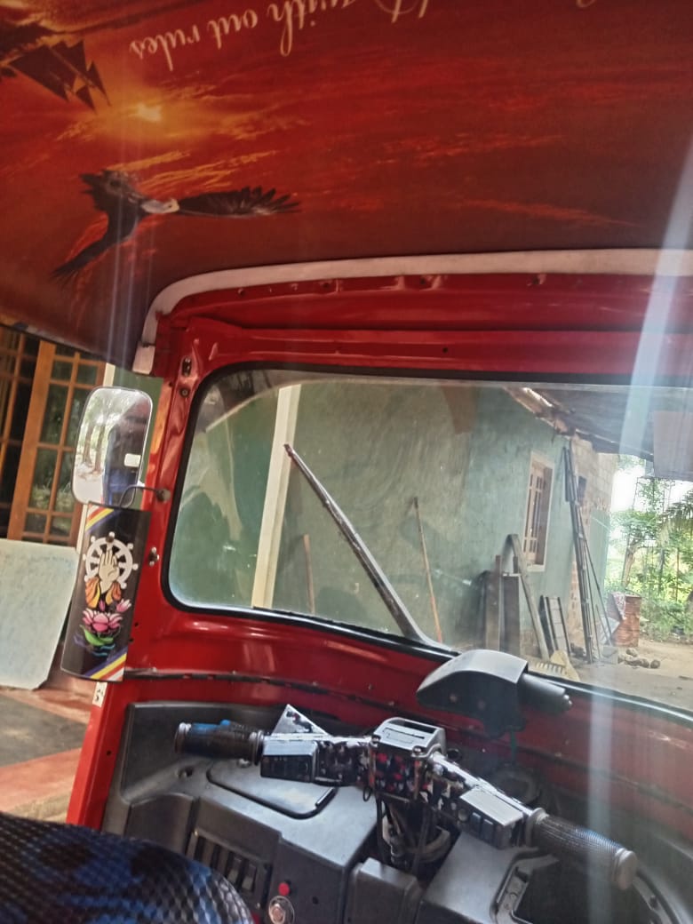 Bajaj Three Wheel 2012 - பயன்படுத்தப்பட்டது முச்சக்கர வண்டி sale in Sri Lanka - patpat.lk