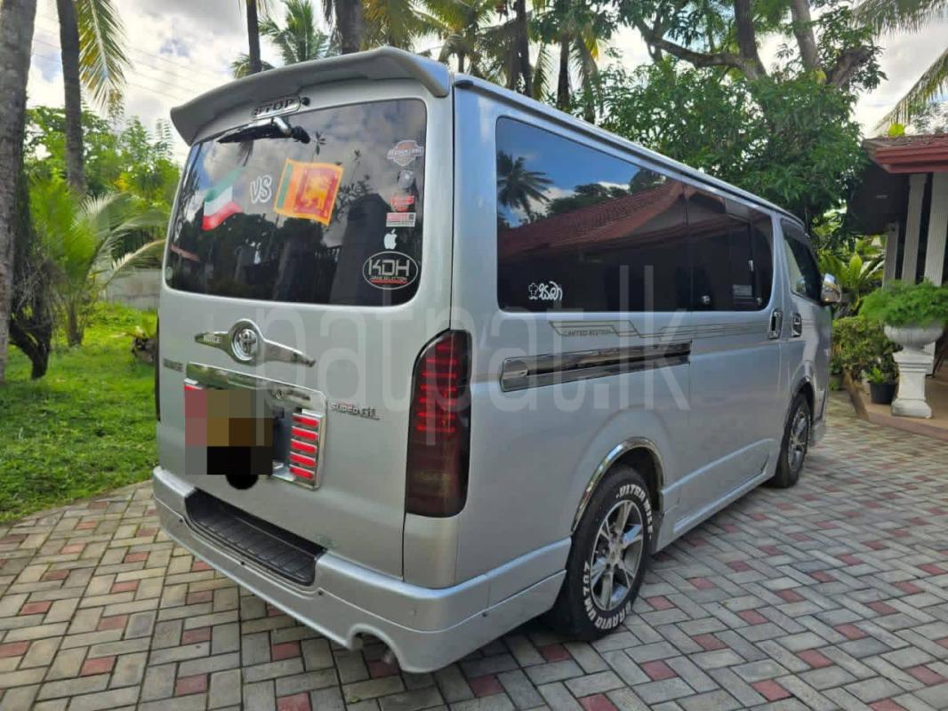 Toyota Hiace 2012 - மறுசீரமைக்கப்பட்டது வேன் sale in Sri Lanka - patpat.lk