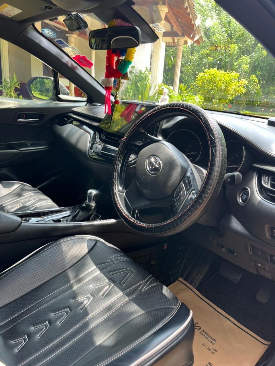 Toyota CHR 2018 - Used SUV sale in Sri Lanka - patpat.lk