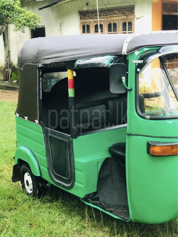 Bajaj 2 stroke 2002 - பயன்படுத்தப்பட்டது முச்சக்கர வண்டி sale in Sri Lanka - patpat.lk
