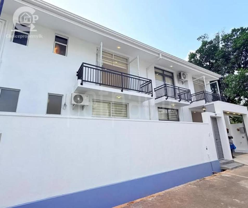 House for Sale in Pelawatta