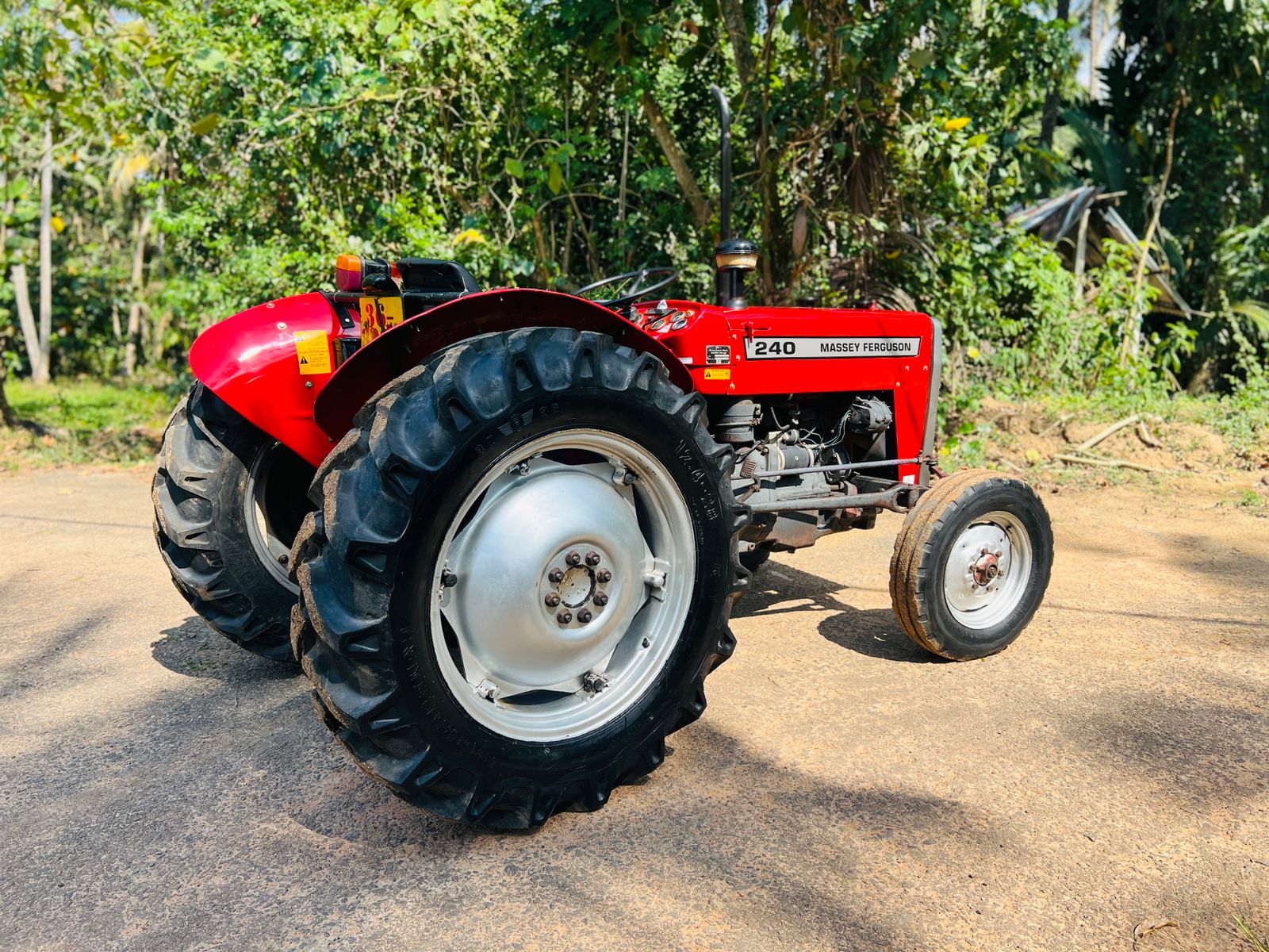 Massey Ferguson 240 1979 - Used Land sale in Sri Lanka - patpat.lk