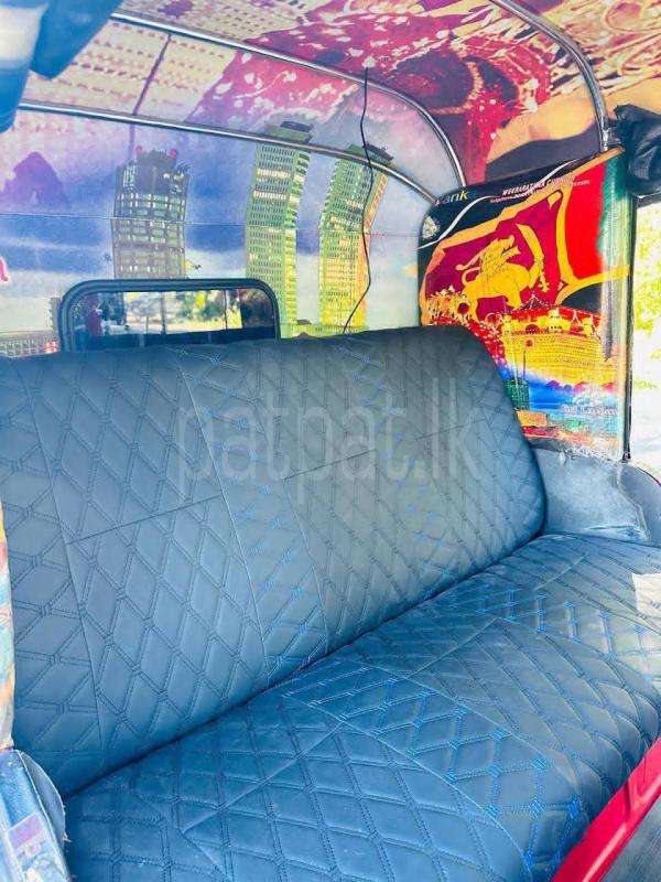 Bajaj 4 stroke 2015 - Used Three wheeler sale in Sri Lanka - patpat.lk