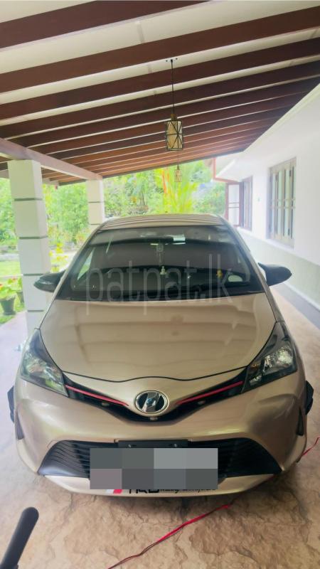 Toyota Vitz 2016 - பயன்படுத்தப்பட்டது கார் sale in Sri Lanka - patpat.lk
