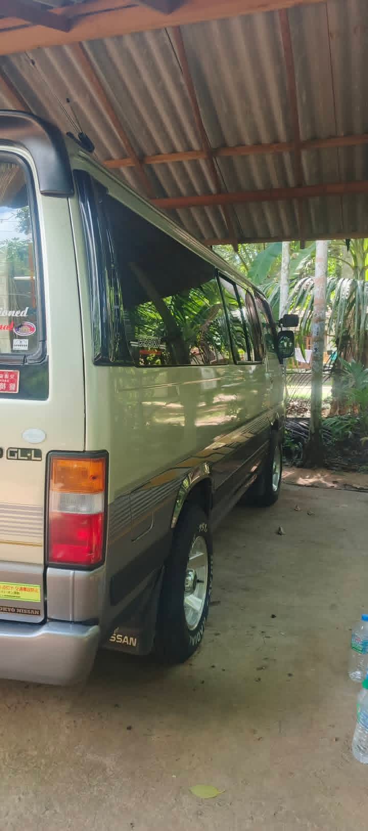 Nissan Caravan 2004 - பயன்படுத்தப்பட்டது வேன் sale in Sri Lanka - patpat.lk