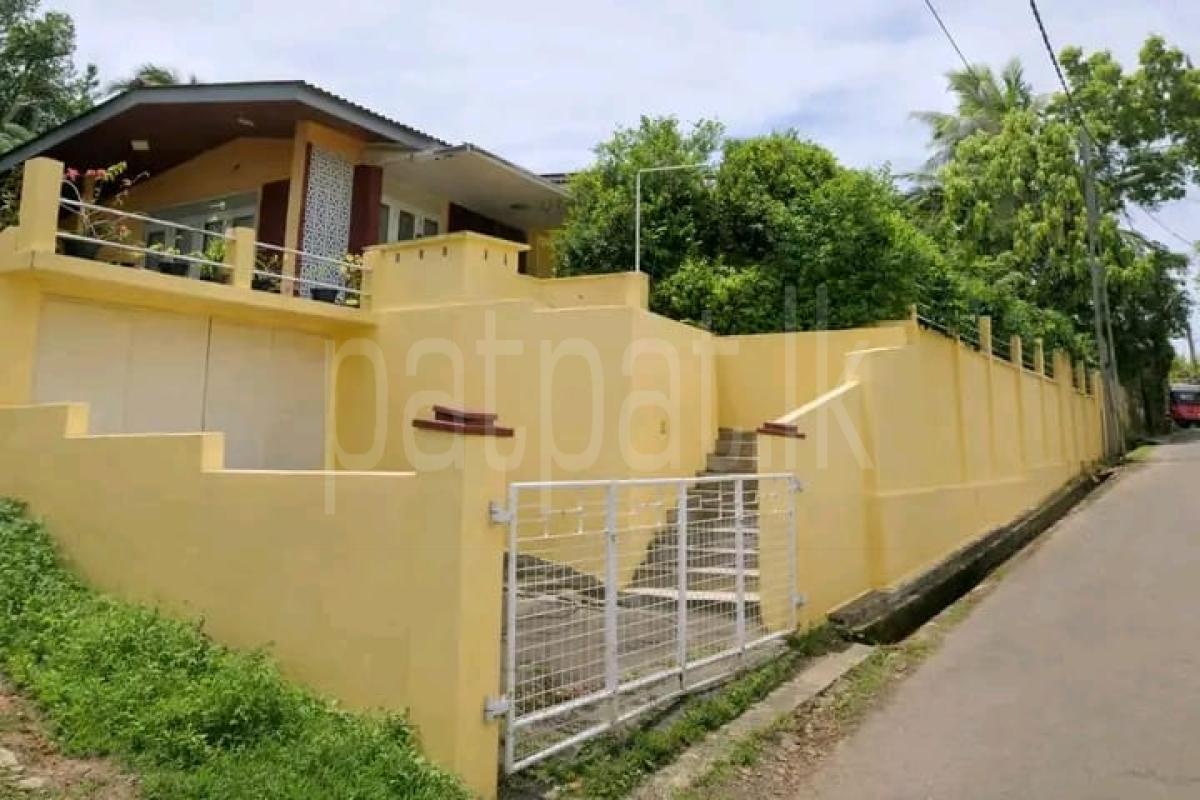 House for Sale in Galle ads-image-1
