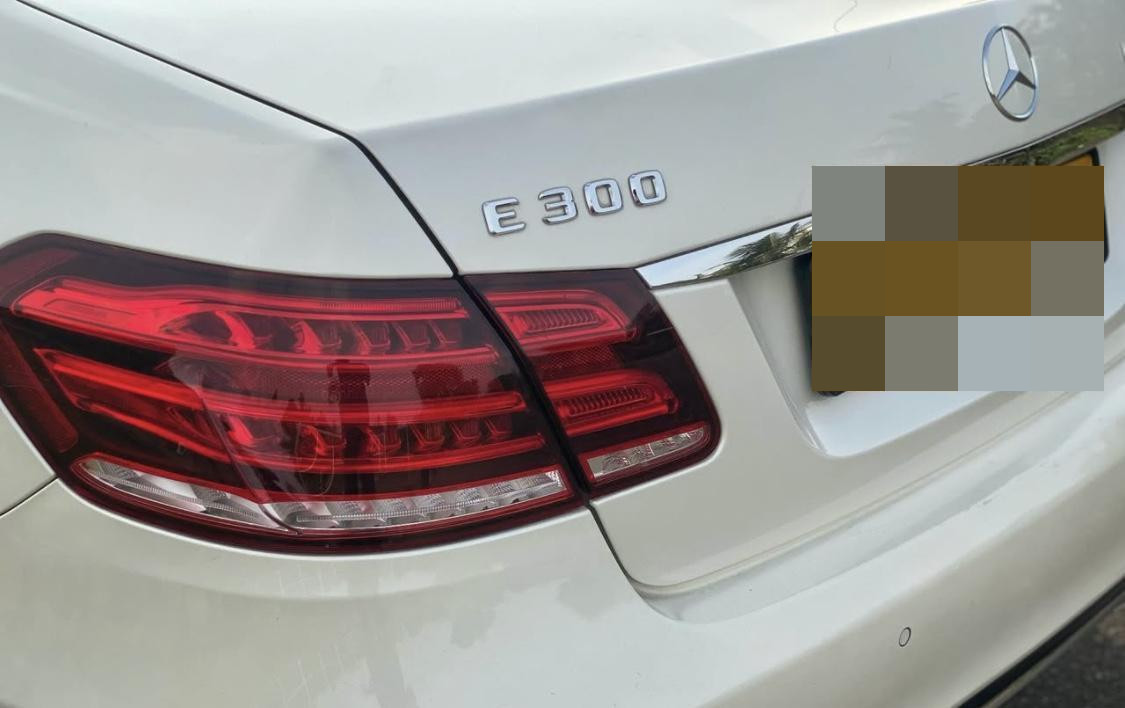 Mercedes Benz E300 2013 - பயன்படுத்தப்பட்டது கார் sale in Sri Lanka - patpat.lk