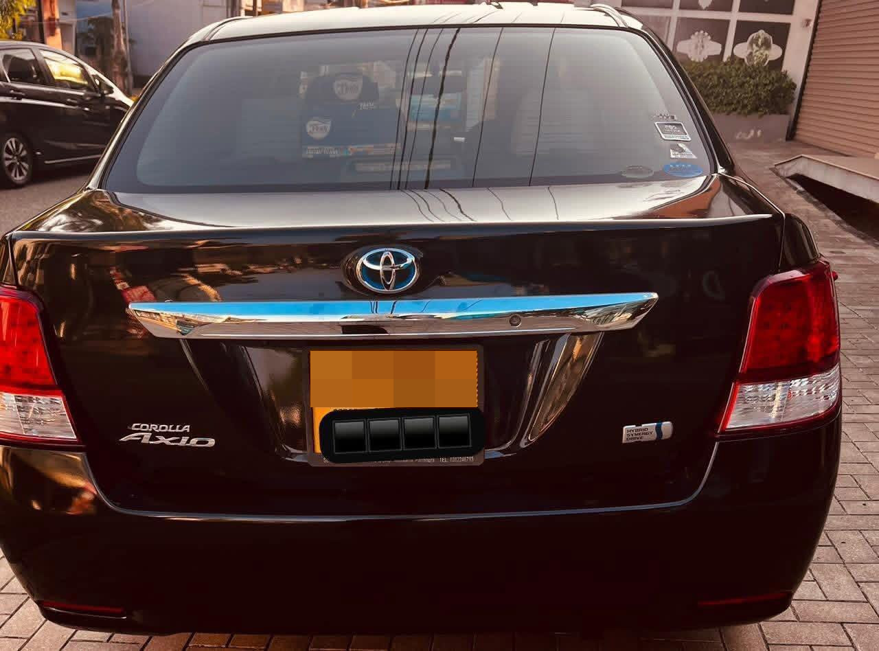 Toyota Axio 2016 - Used Car sale in Sri Lanka - patpat.lk