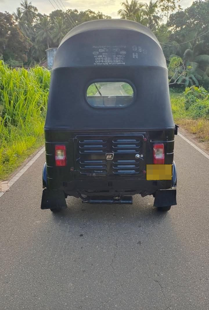 Bajaj 4 stroke 2013 - பயன்படுத்தப்பட்டது முச்சக்கர வண்டி sale in Sri Lanka - patpat.lk