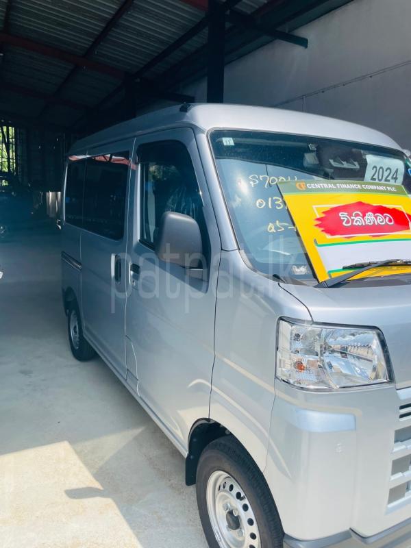 Advertisement image 6