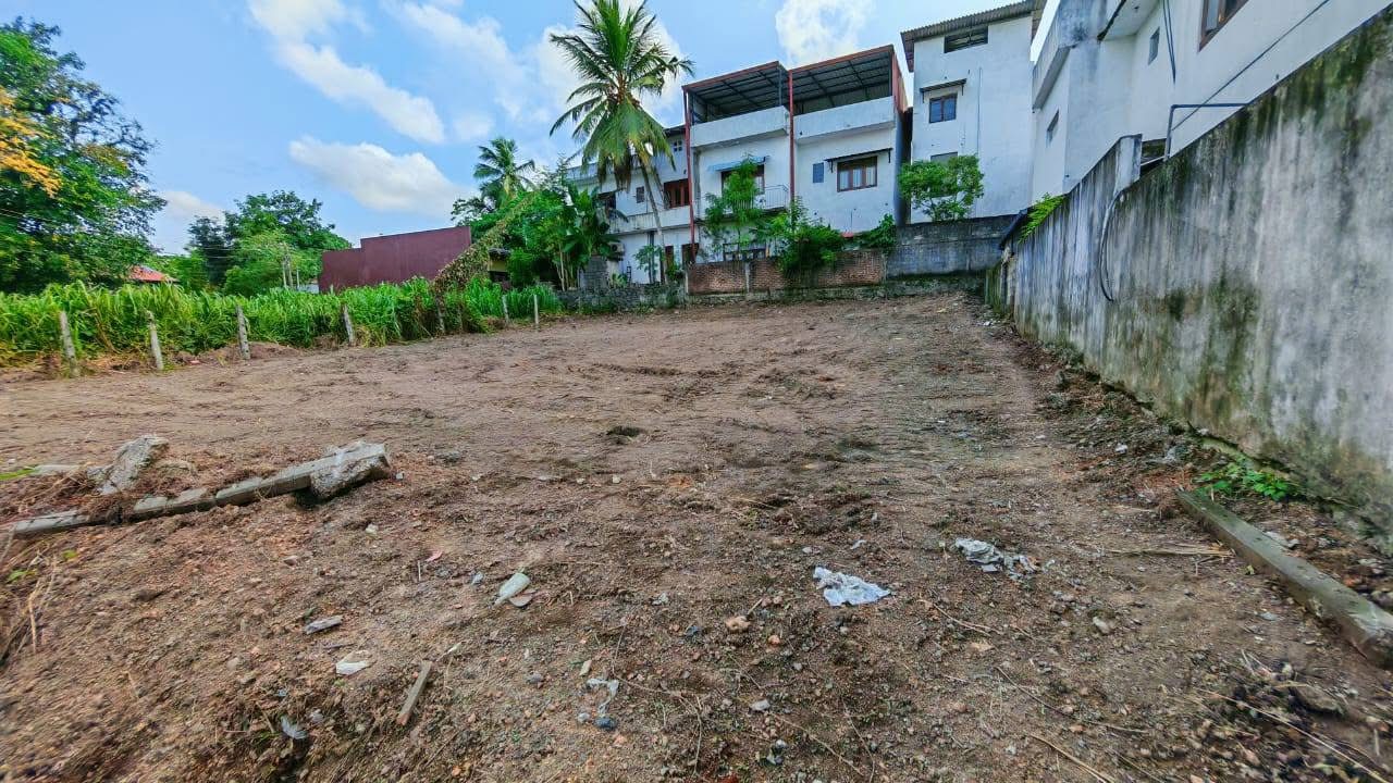 Residential Land for Sale in Athurugiriya ads-image-1