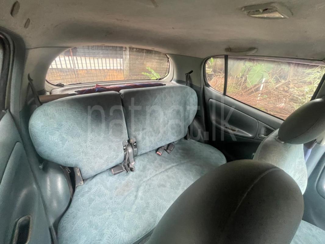 Toyota Vitz 2009 - Used Car sale in Sri Lanka - patpat.lk