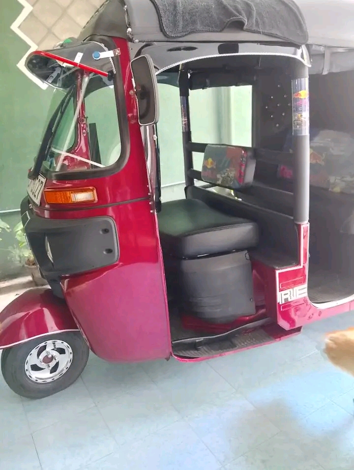 Bajaj 4 stroke 2018 - භාවිතා කරන ලද ත්‍රිරෝද රථය sale in Sri Lanka - patpat.lk