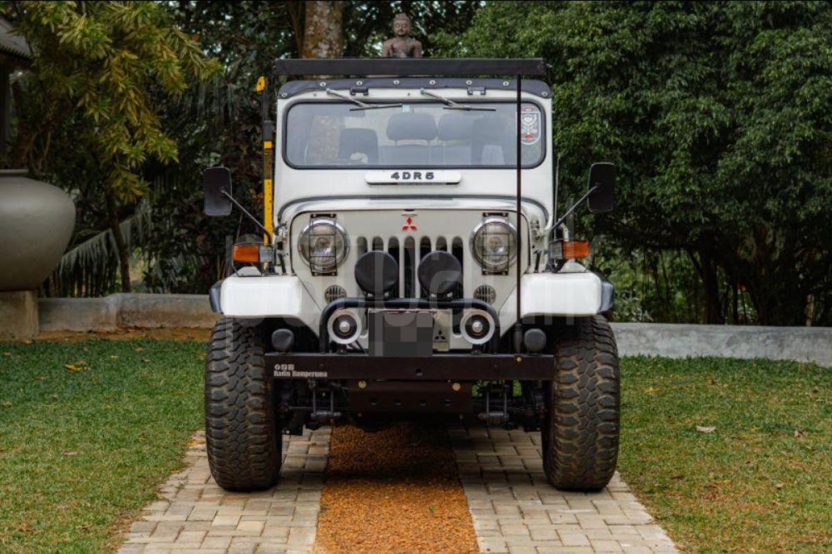 Mitsubishi 4DR5 2000 - Used SUV sale in Sri Lanka - patpat.lk