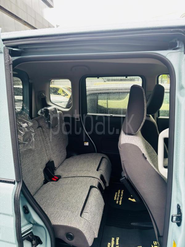 Advertisement image 6