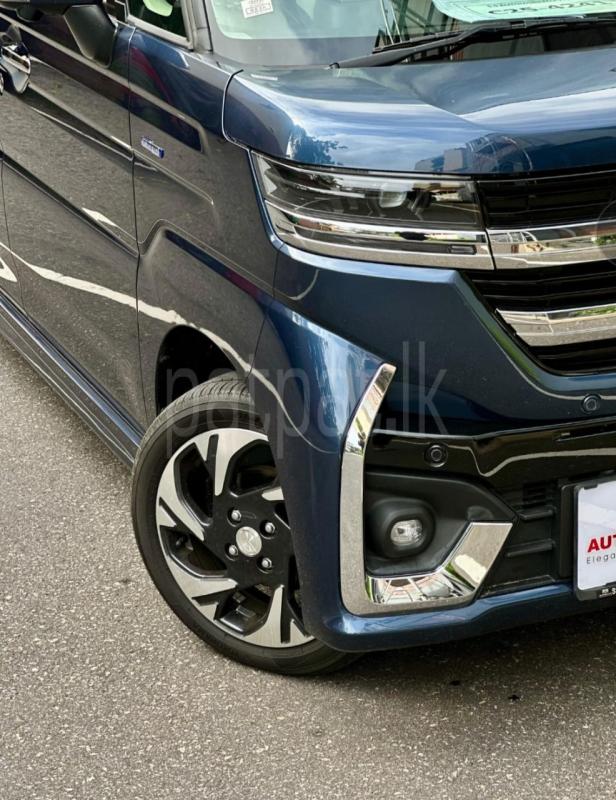 Advertisement image 4