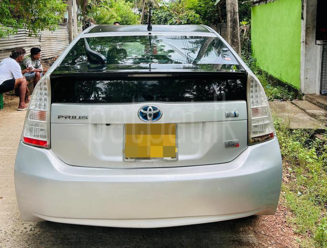 Toyota Prius 2011 - பயன்படுத்தப்பட்டது கார் sale in Sri Lanka - patpat.lk