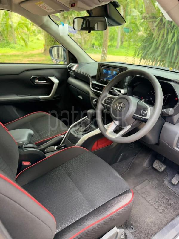 Toyota Raize 2025 - சான்றளிக்கப்பட்டது SUV sale in Sri Lanka - patpat.lk