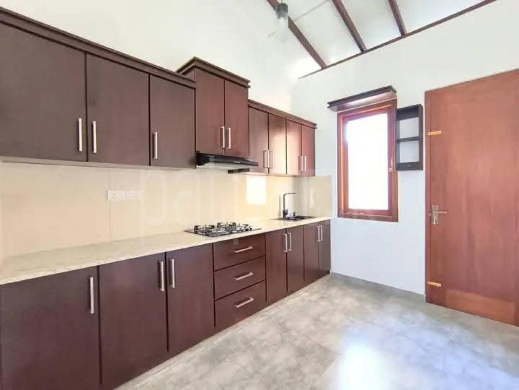 House for Sale in Athurugiriya