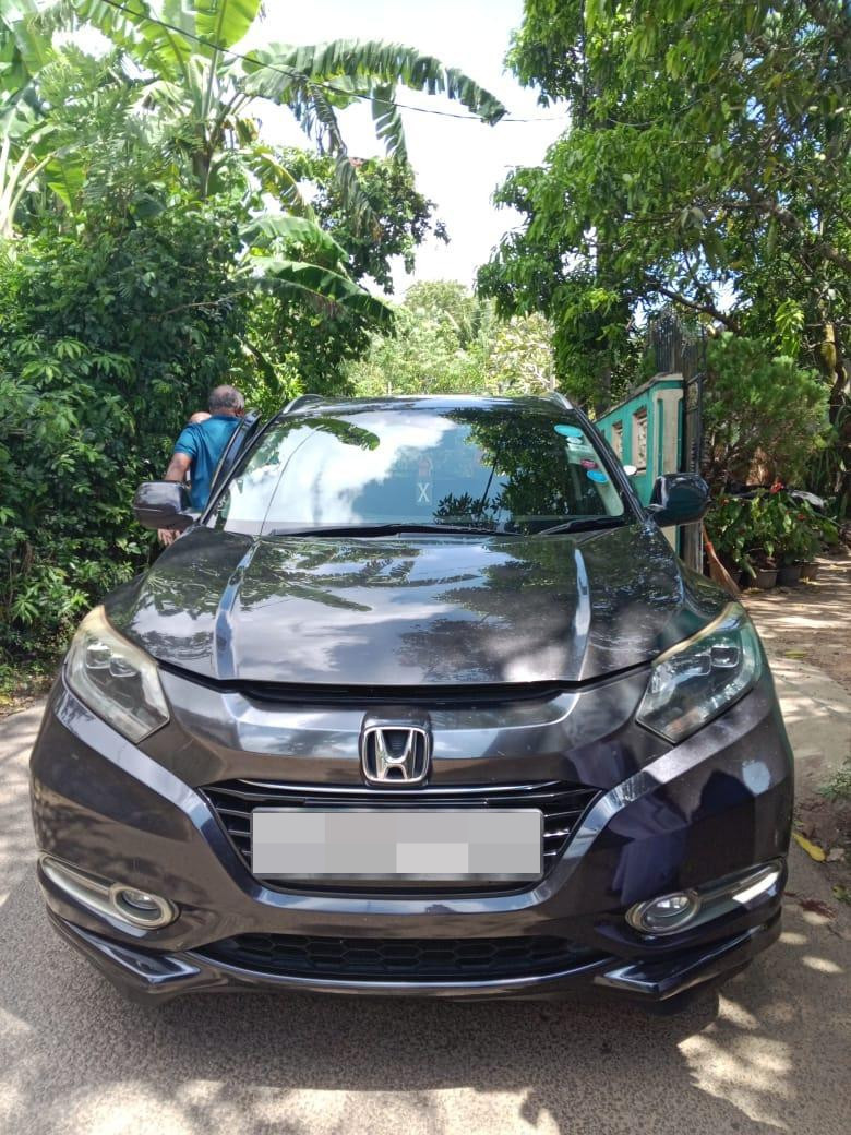 Honda Vezel 2015 - භාවිතා කරන ලද SUV රථය sale in Sri Lanka - patpat.lk