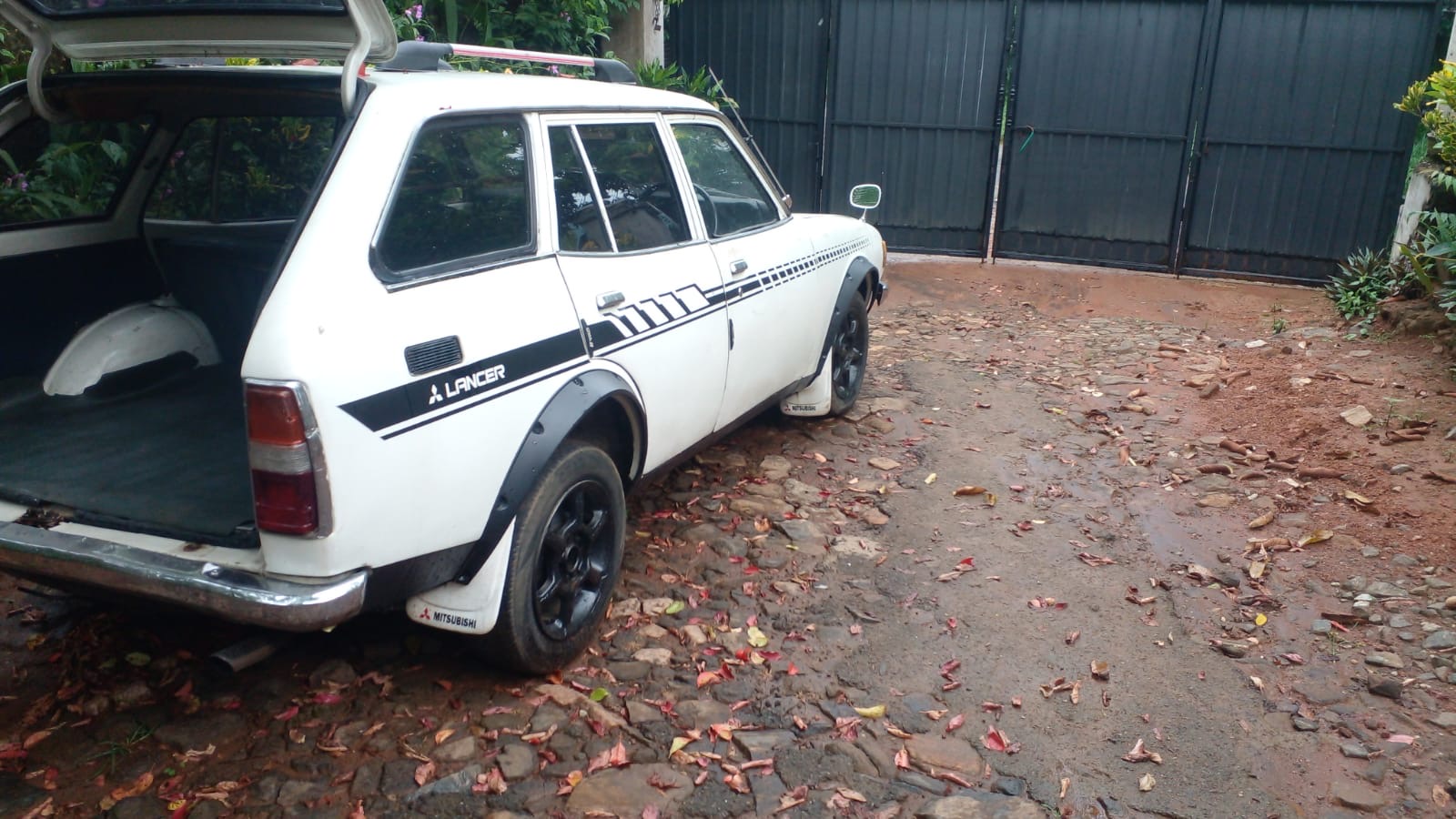 Nissan Datsun 1975 - Used Car sale in Sri Lanka - patpat.lk